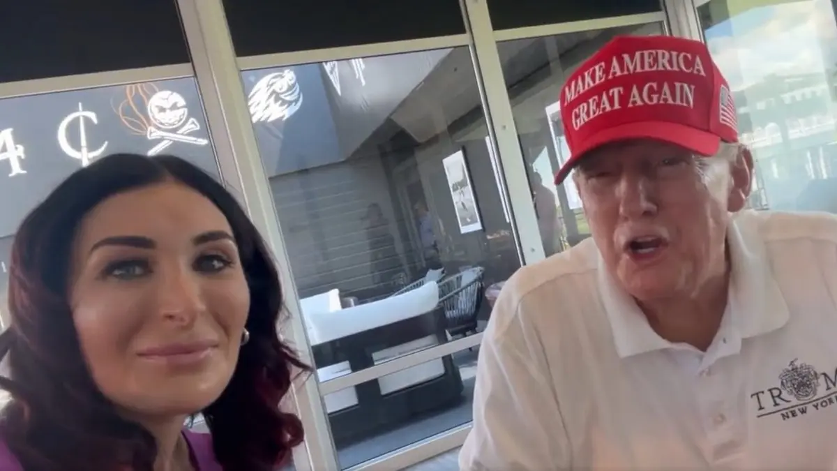 Laura Loomer: 